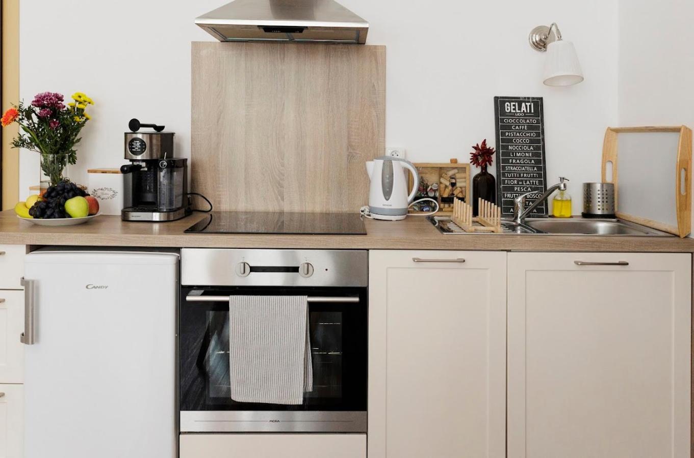 Diamond Residence In Old Town With Free Parking Bratislava Luaran gambar