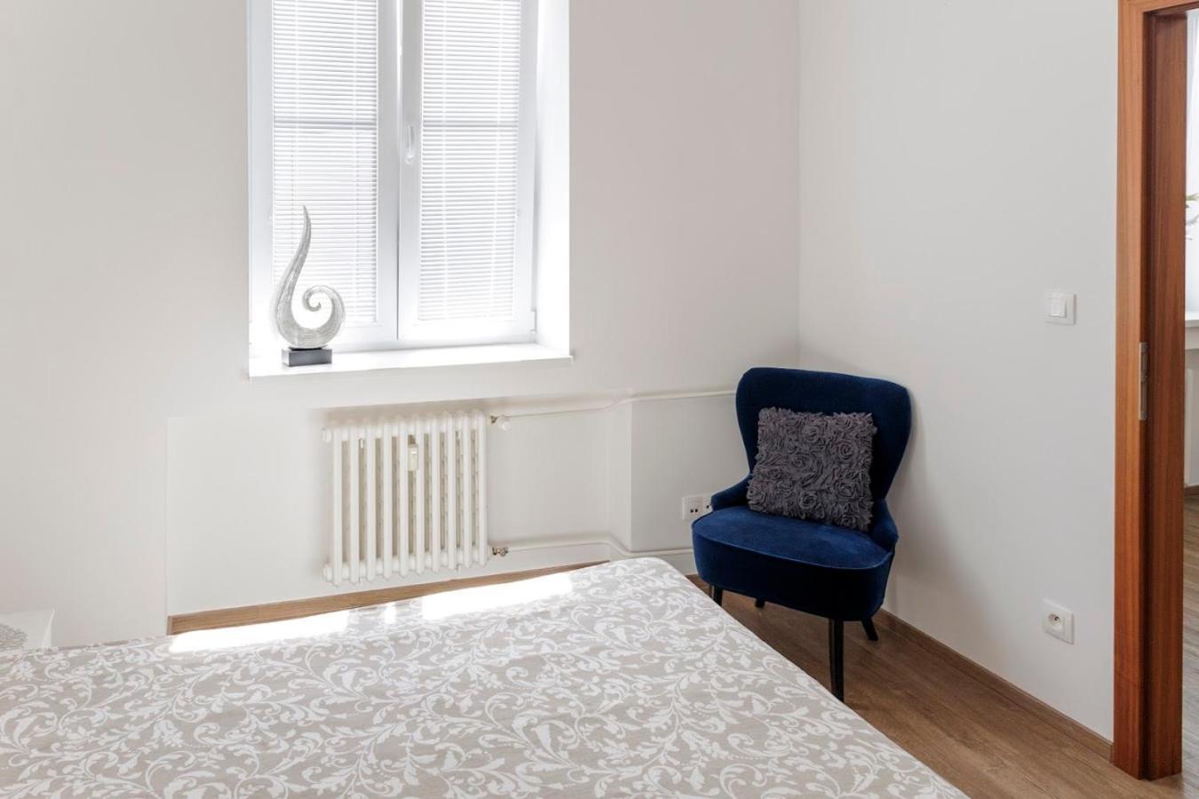 Diamond Residence In Old Town With Free Parking Bratislava Luaran gambar