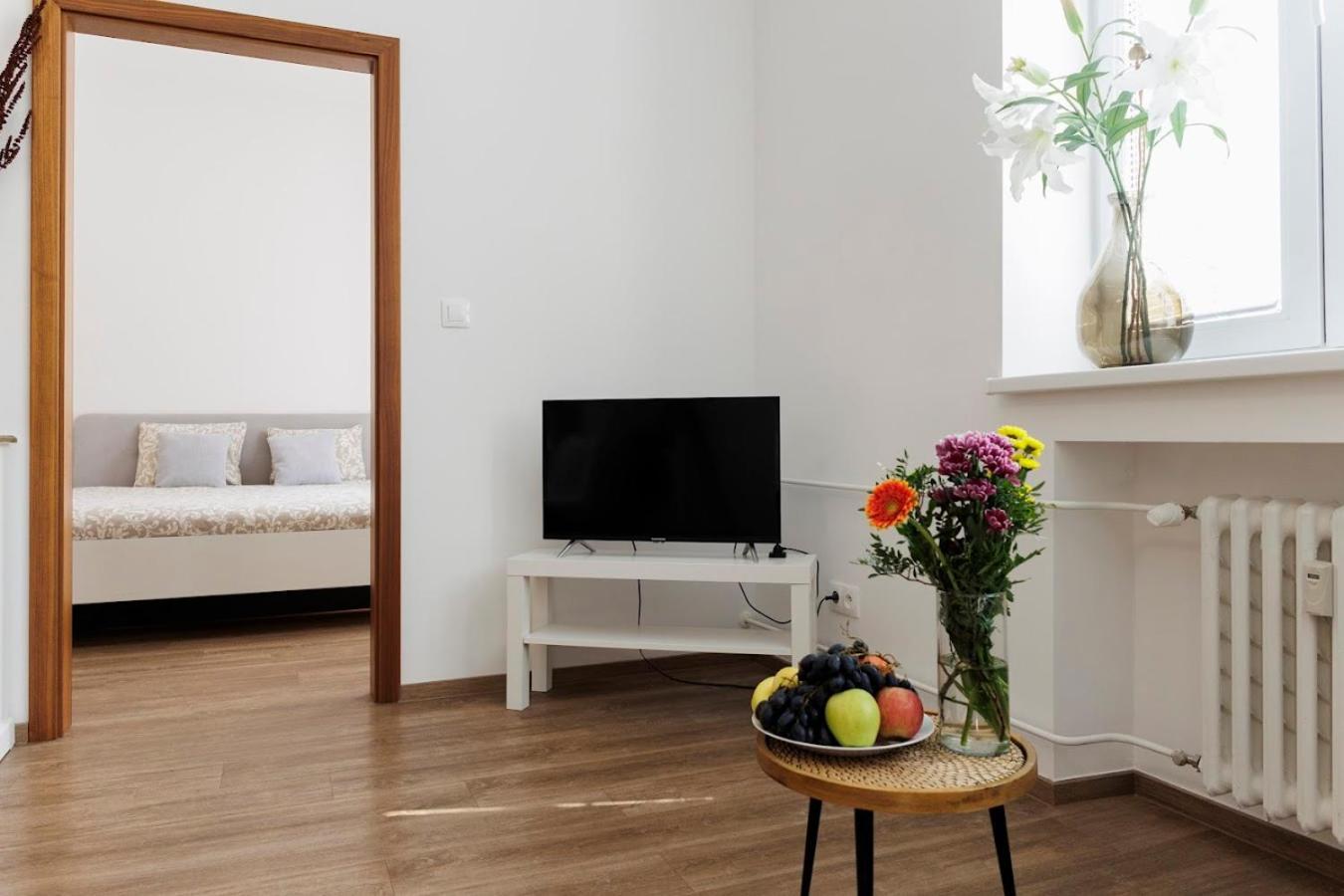 Diamond Residence In Old Town With Free Parking Bratislava Luaran gambar